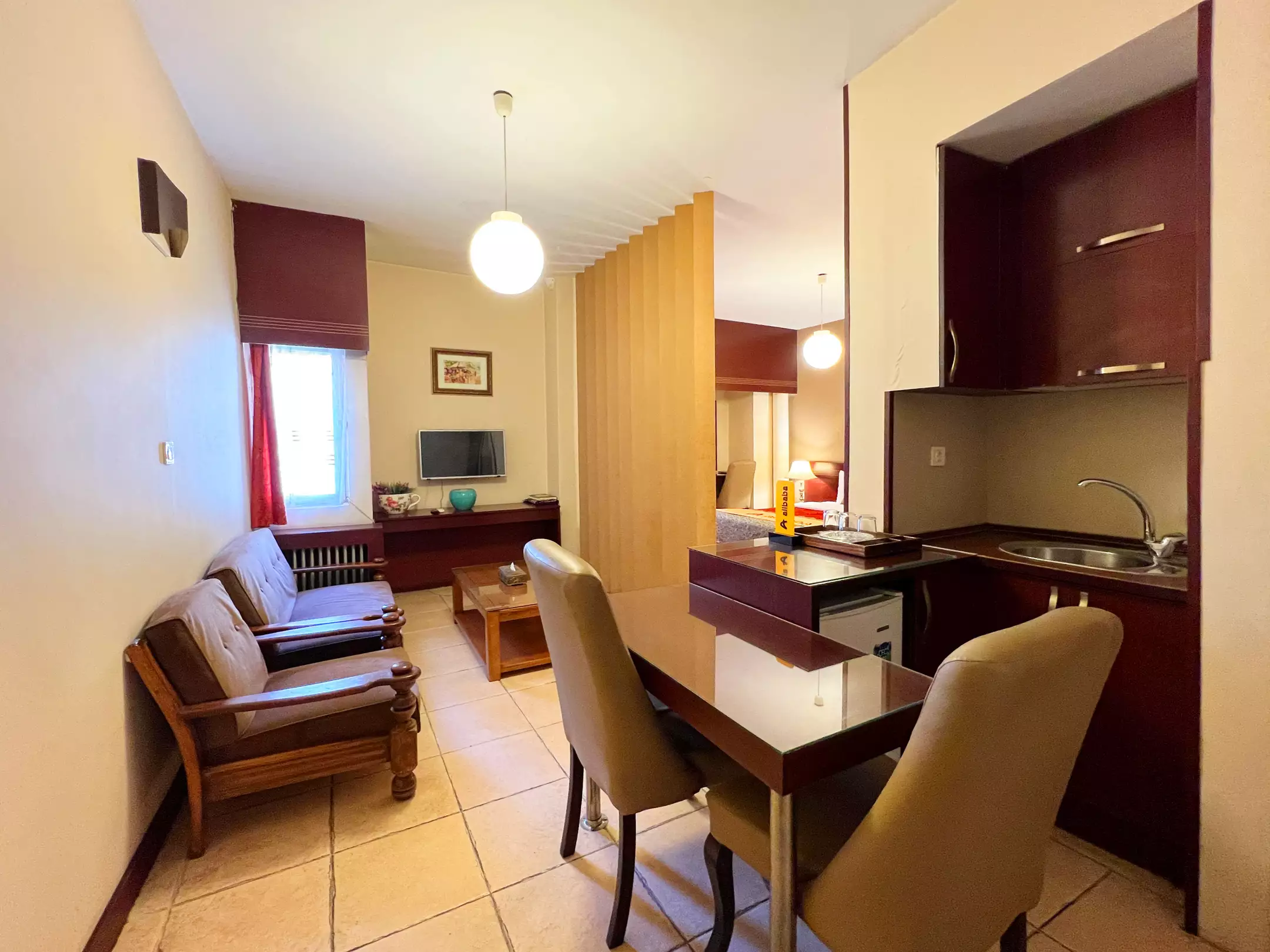 Alibaba https://cdn.alibaba.ir/ostorage/hotel-accommodation-images/687f75e6ac13a7ed0d855b1f_سوئیت سه تخته (2).webp